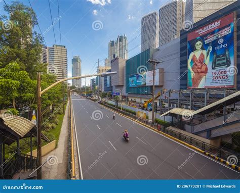 megamall mrt|SM Megamall .